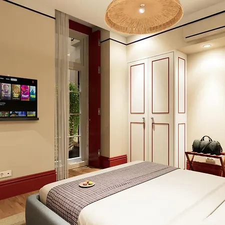 Hotel Oddly